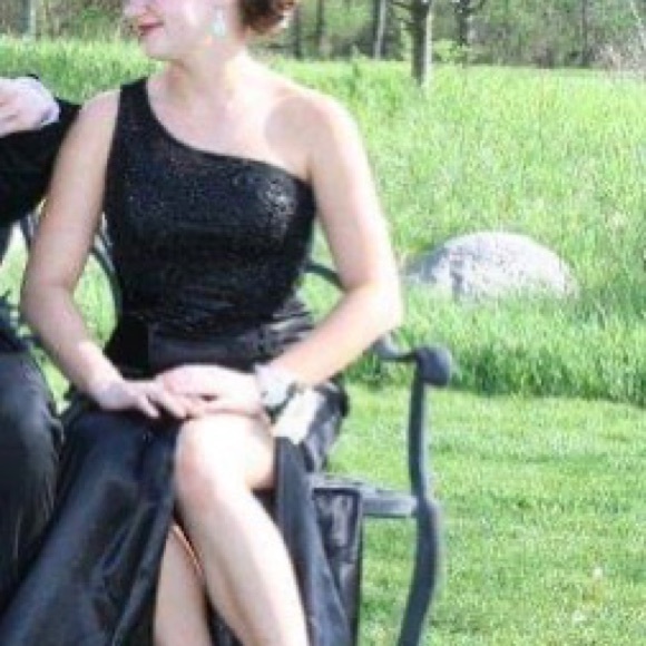 Dresses & Skirts - Floor Length Prom / Formal Dress